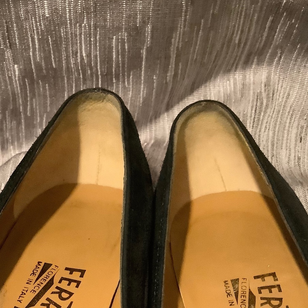 Ferragamo Black Suede Loafer Pumps Heels Sz 8 - Picture 10 of 14